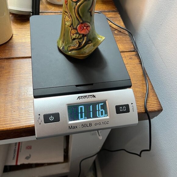 Woman with Wings Playing Mandolin Fairy Angel Ceramic green Figurine - Picture 10 of 10